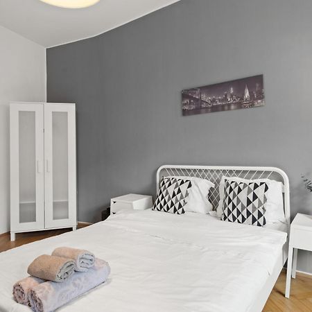Апартаменты Old Town Studio 23B Бухарест Экстерьер фото