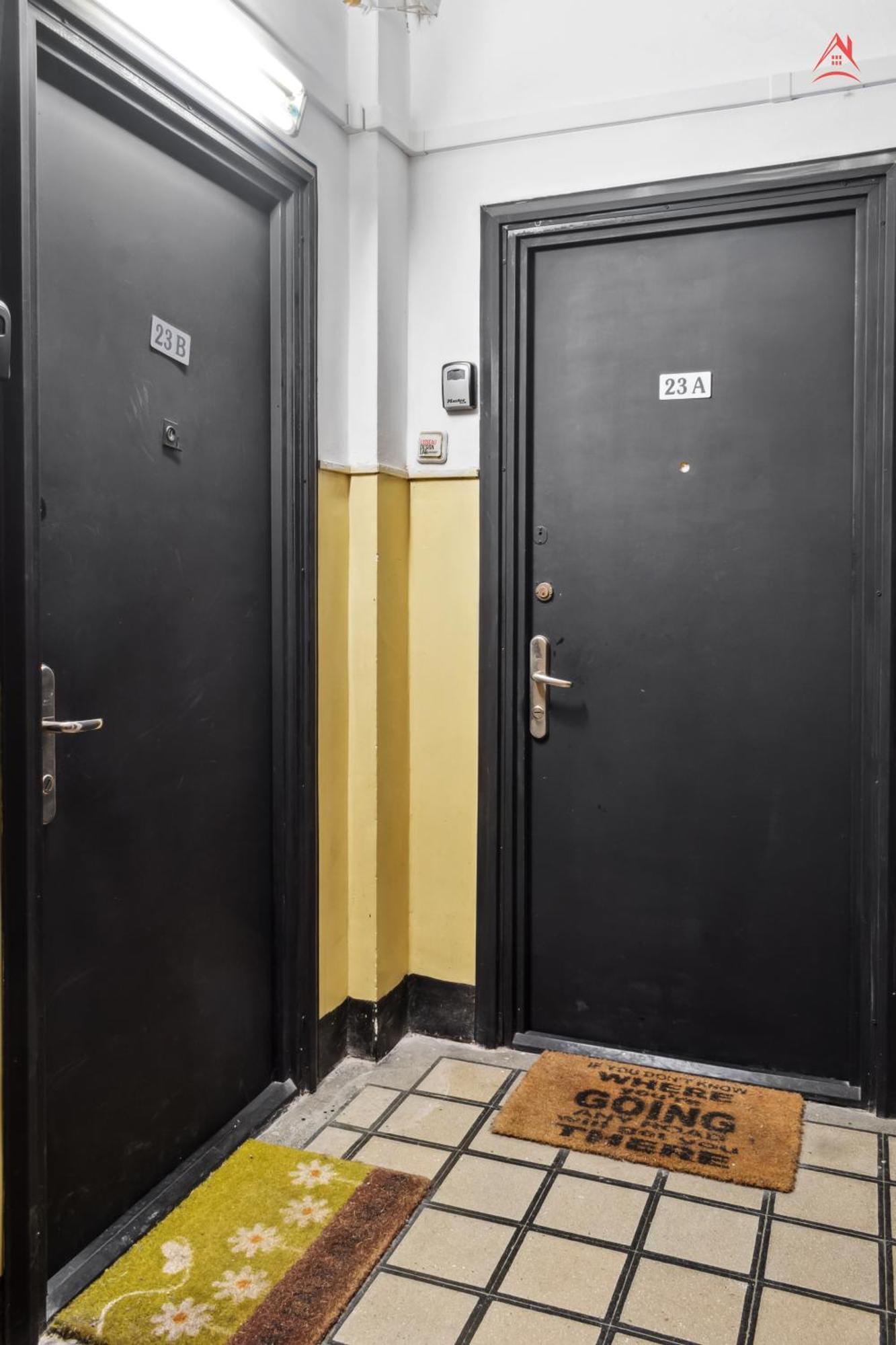Апартаменты Old Town Studio 23B Бухарест Экстерьер фото