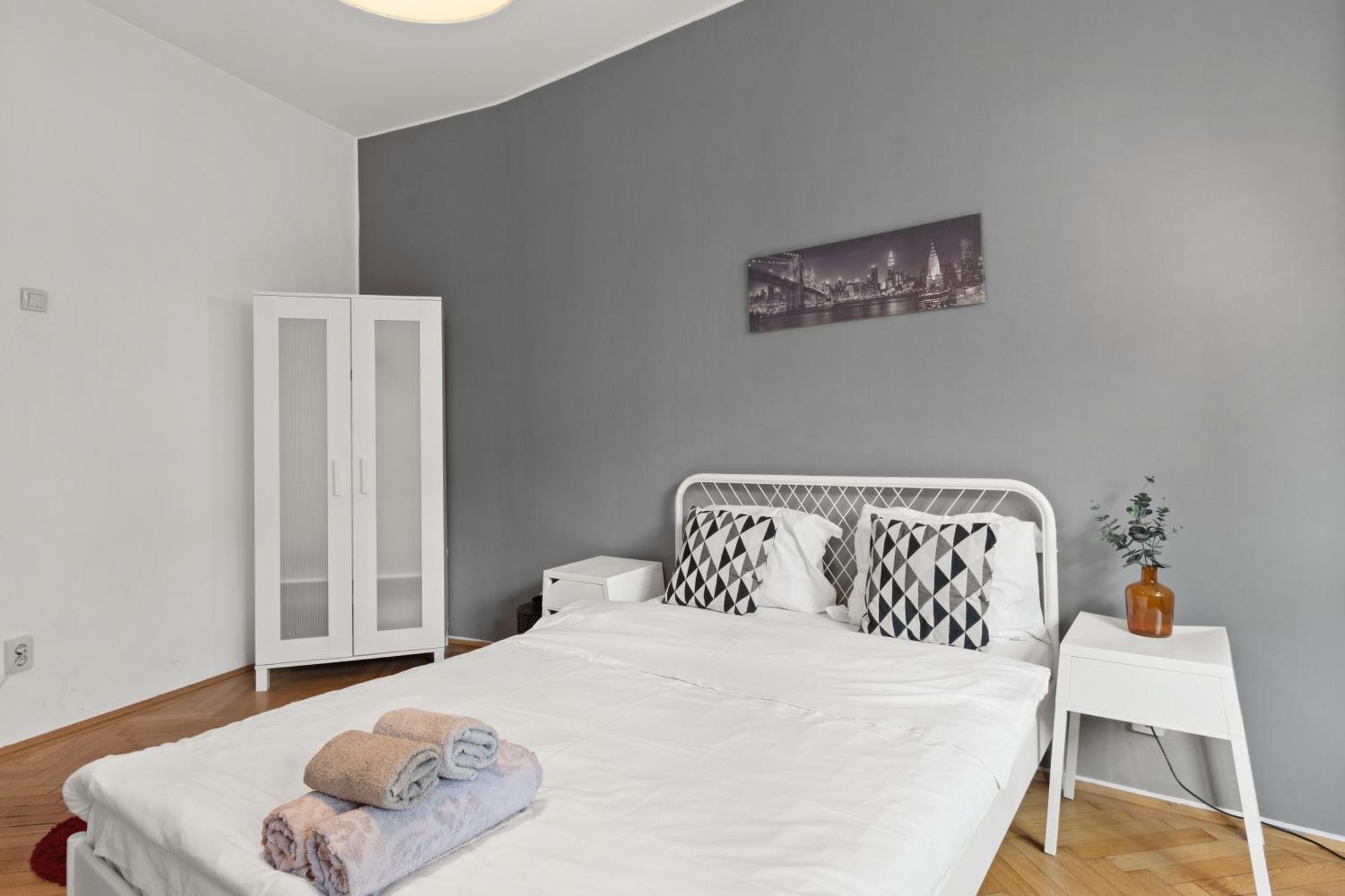 Апартаменты Old Town Studio 23B Бухарест Экстерьер фото